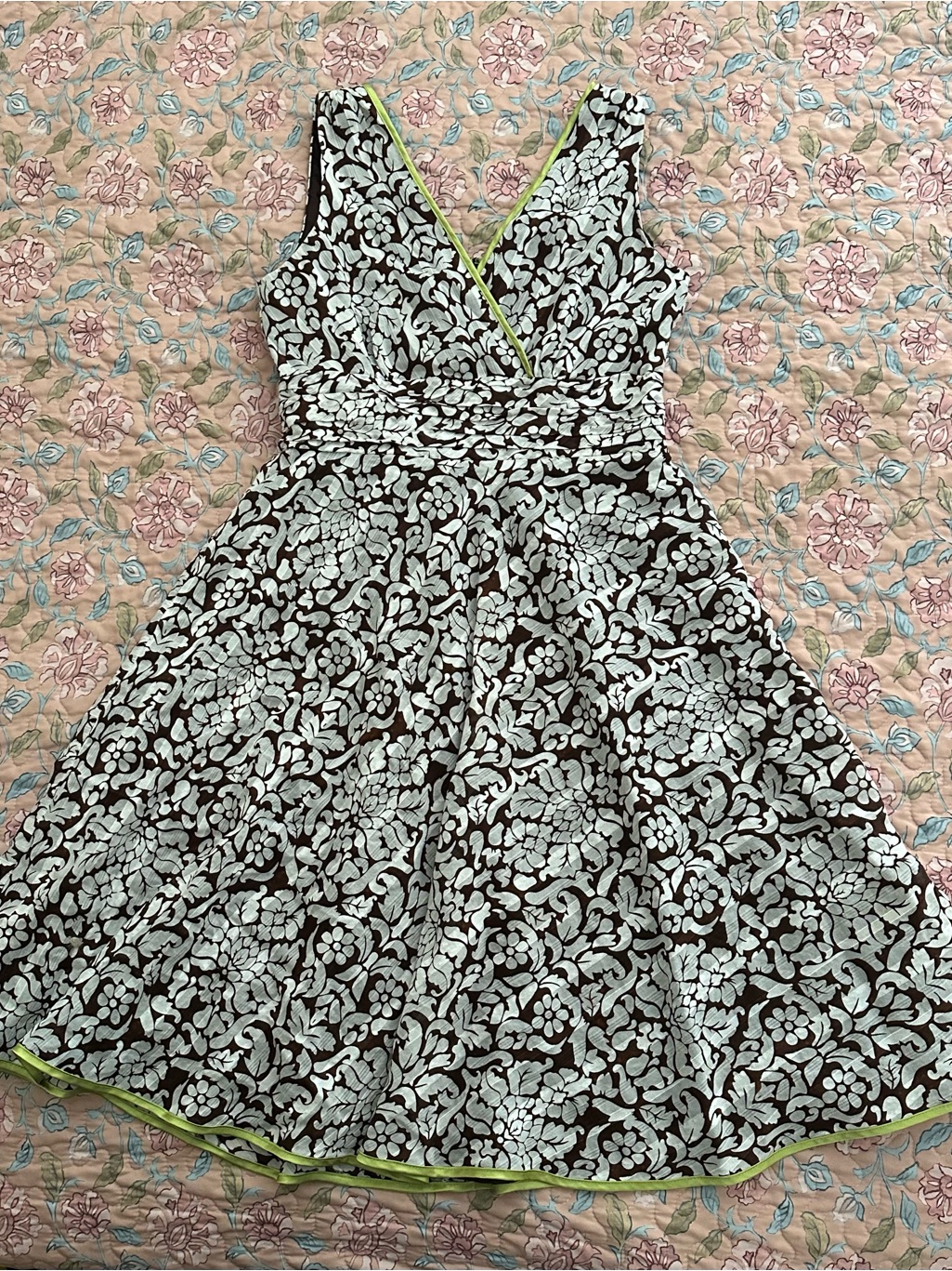 Robbie Bee Brown & White Floral Print Lime Green Trim Women’s Dress